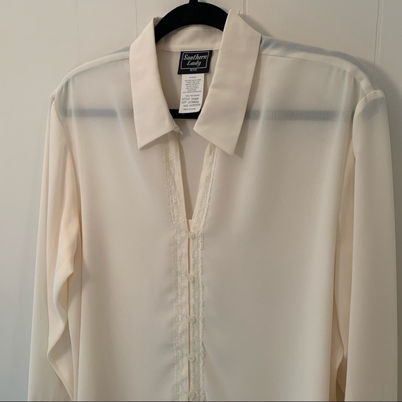 Vintage Bell Sleeve Cream Women’s Bohemian Button Down shirt - Picture 2 of 10